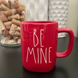 Rae Dunn ‘BE MINE’ Red Valentines Mug